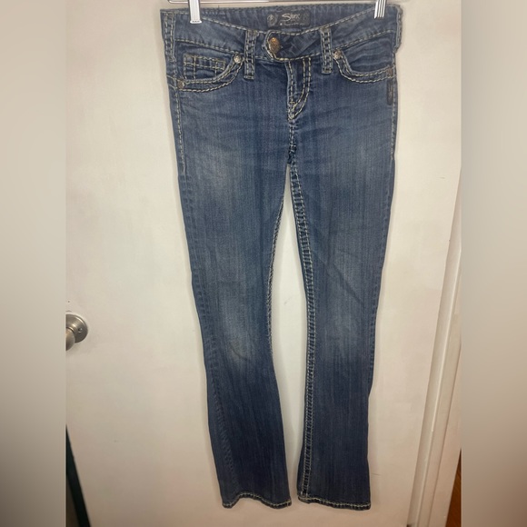 Silver Jeans Denim - Silver Tuesday 17 1/2, low rise slim bootcut jeans
